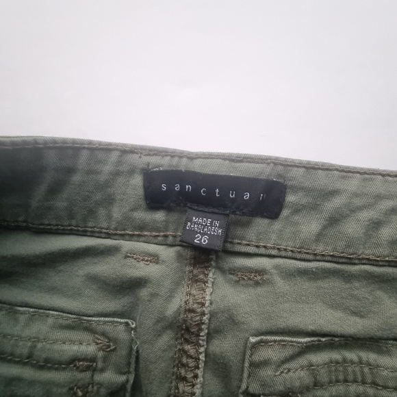 Green khaki pants size 26 by Sanctuary - Picture 3 of 3